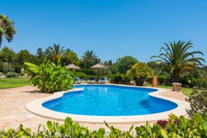 Short, espectacular villa en el paraíso