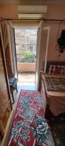 Hewidi deluxe Bedroom 12 min from Cairo Airport 3 min from famous Roxy Square free AP dropoff 距开罗机场十二分钟的豪华卧室 免费机场送机