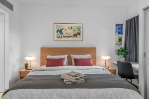 Artful Abode 1Bed-1Bath-1Car - 5 mins to CBD