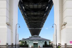 Artful Abode 1Bed-1Bath-1Car - 5 mins to CBD