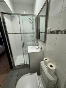 Hotels Hotel La Cigale : Chambre Double ou Lits Jumeaux