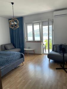 Sea view and family friendly home