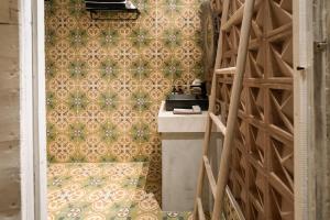 Tropical Kasbah with Riverside View - Beji Mas, Ubud