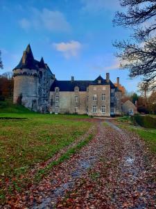 Maisons de vacances A l-ombre du chateau, Dependance de caractere : photos des chambres