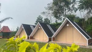 Camp Cabin Brahmana