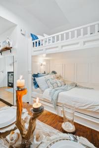 Coastal Studio in KL Tower Serviced Residences, Greenbelt, Makati! Maximum capacity 5 pax!