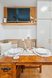 Coastal Studio in KL Tower Serviced Residences, Greenbelt, Makati! Maximum capacity 5 pax!