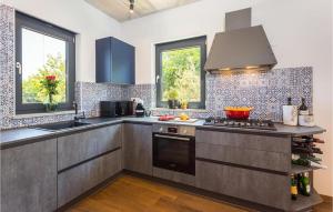 Beautiful Home In Porec 