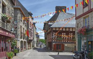 Maisons de vacances 4 Bedroom Nice Home In Tredion : photos des chambres