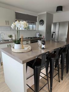 Relax at Jollie-Cozy 3-Bedroom Home, Central Twizel