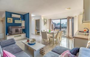 2 Bedroom Cozy Apartment In Medulin