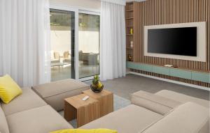 Nice Apartment In Tar