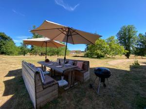 Grand Gîte chez Domaine Château de Bussolles