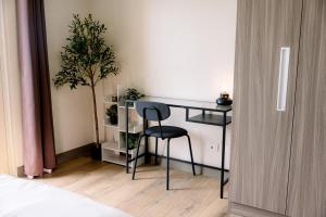 Cozy 1BR Condo in McKinley West