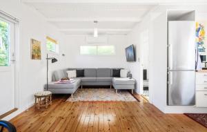 Awesome Home In Ølsted With Wifi