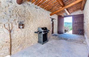 Maisons de vacances 3 Bedroom Stunning Home In Saignon : photos des chambres