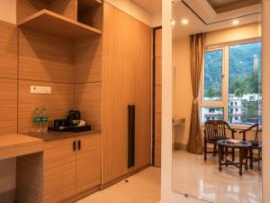 Moustache Rishikesh Luxuria