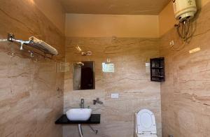 Suryansh Outhouse