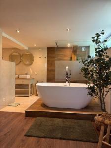 Loft Cosy avec billard et à 10 minutes de laéroport de Zaventem