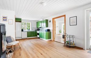 3 Bedroom Beautiful Home In Videbæk