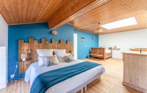 Maisons de vacances Superbe Maison Avec Piscine : photos des chambres
