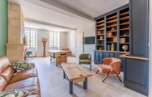 Maisons de vacances Superbe Maison Avec Piscine : photos des chambres