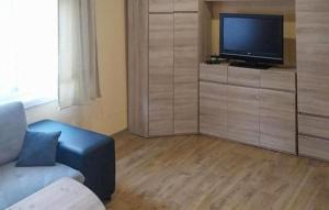 4 Bedroom Stunning Home In Rowy