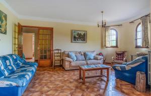 Maisons de vacances 3 Bedroom Awesome Home In Seillans : photos des chambres