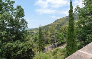 3 Bedroom Awesome Home In Seillans - 3hvězdičkové hotely ve městě Seillans