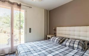 Appartements Apartment In Villa With Pool : photos des chambres