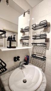 Appartements Neuilly Etoile - 2 Personnes - Luxe Proche Metro - 10 min Paris : photos des chambres