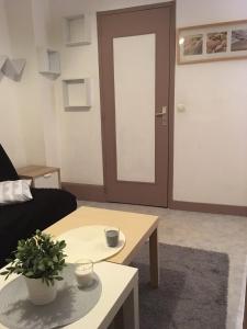 Appartements Depart tardif 14h - Charmant studio hyper centre : photos des chambres