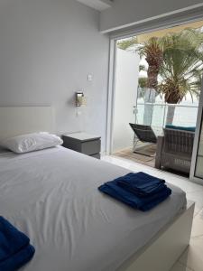 Nautica Luxe Beachfront