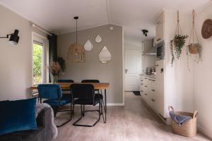 Forrest Lodge in bosrijke omgeving de Veluwe - met terras, tuin en fietsschuurtje