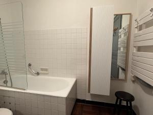 Appartements Studio cosy avec piscine et balcon, Aix-les-Bains - FR-1-555-115 : photos des chambres