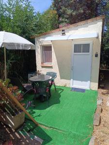 Petit studio bien équipé