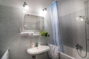 Apartment with sea view terrace