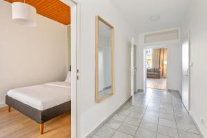 Central & Quiet 3rd District Walksights