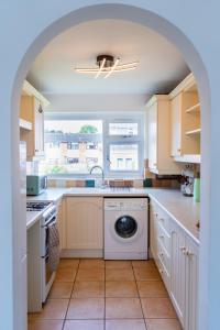 Property Malak Homes - Denis Close