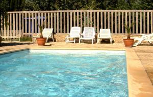 Maisons de vacances Maison Avec Piscine : photos des chambres