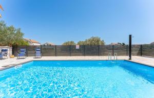 Beautiful Home In Banj With Wifi