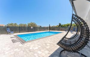 Beautiful Home In Banj With Wifi