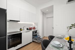 Artemis 105 - Seaside Stories