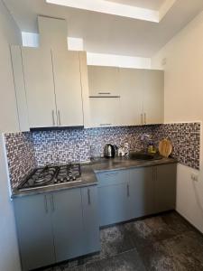 Пиросмани 29