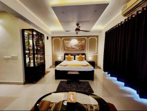 Siddha Xanadu Studio Apartment # 334 Kolkata