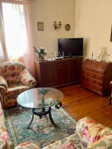 Aristocratic Top Central Apartment