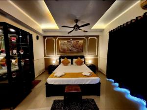 Siddha Xanadu Studio Apartment # 334 Kolkata