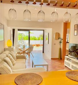 Deluxe Villa - Oceanfront, Heated Pool