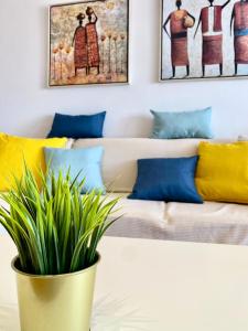 Deluxe Villa - Oceanfront, Heated Pool