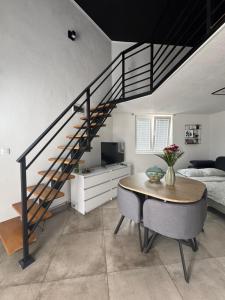 Studio Apartman IN - Terasa & Parking